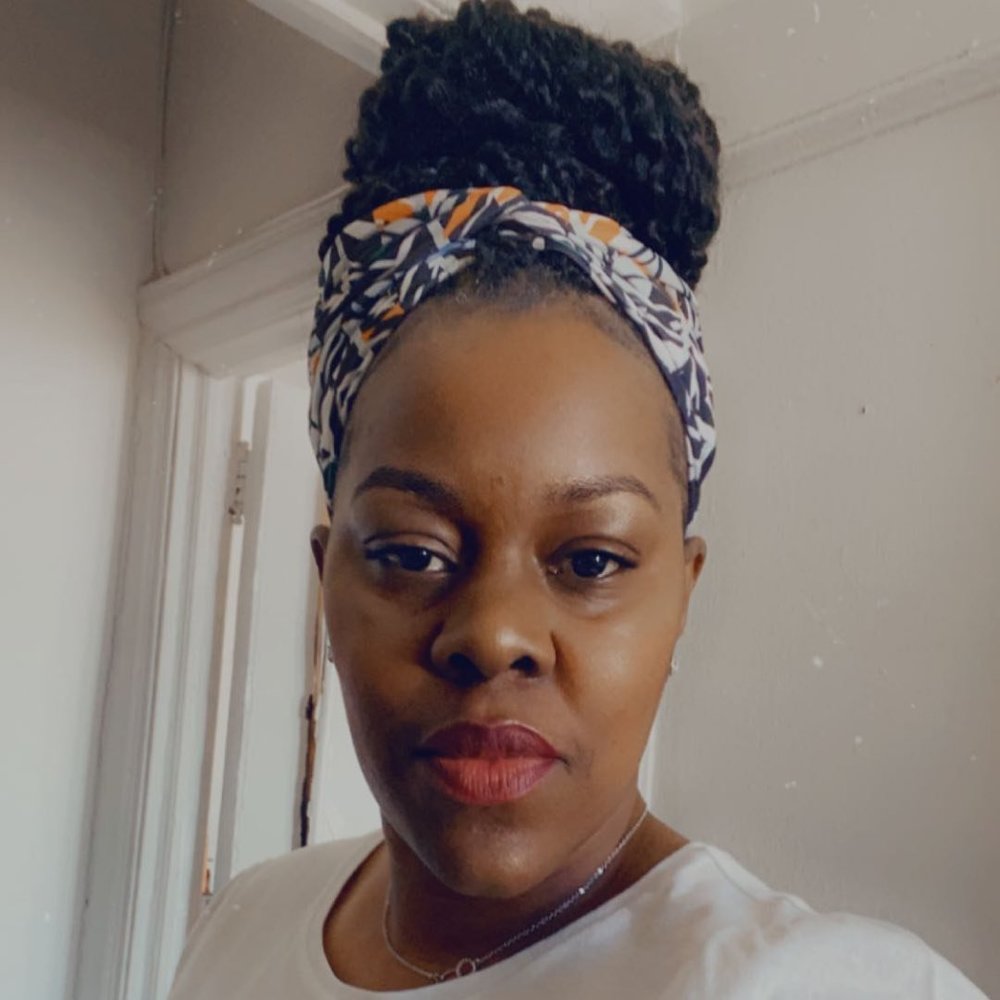 Meet your Posher, Ayana